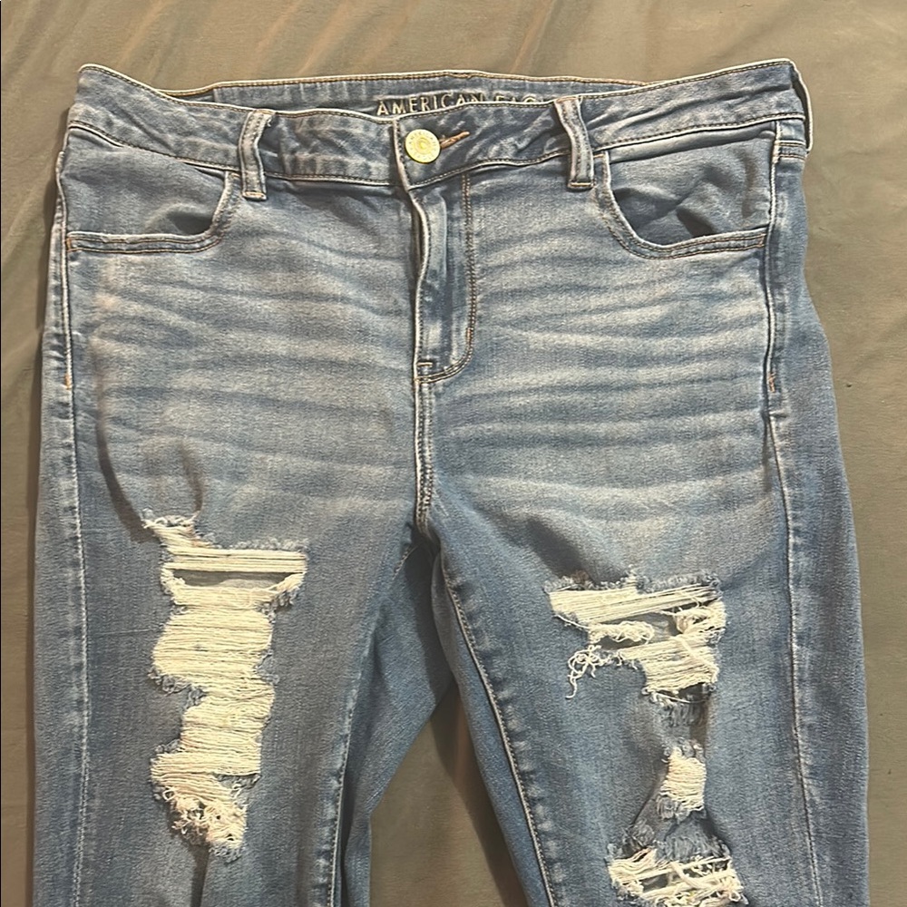 American Eagle Outfitters Women's Blue Distressed Jeans